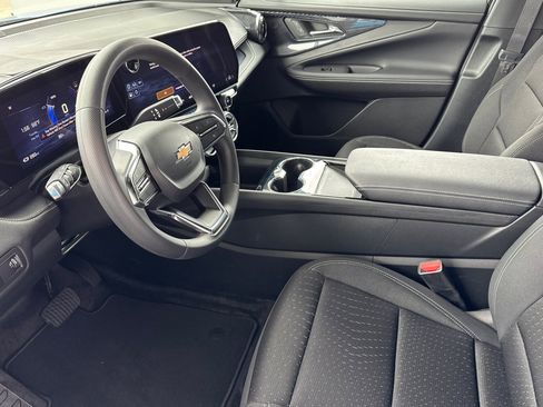 New 2025 Chevrolet Blazer EV LT image 10