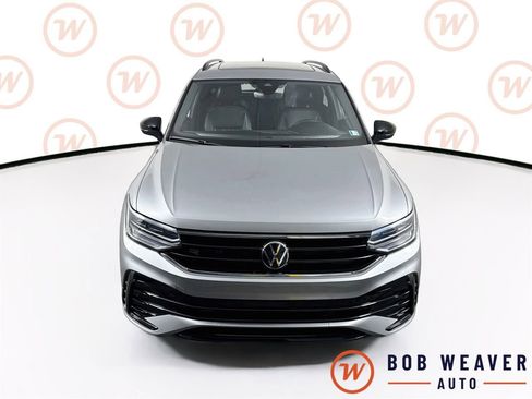 Used 2024 Volkswagen Tiguan SE R-Line AWD/4WD image 2