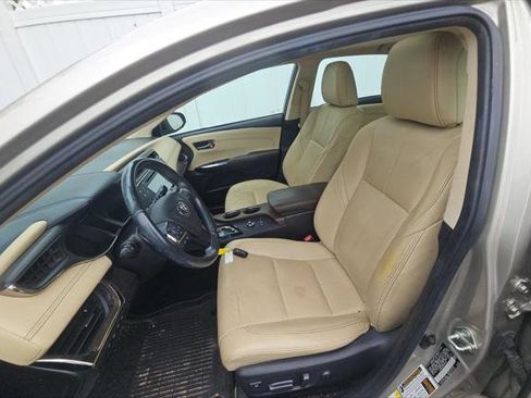 Used 2017 Toyota Avalon Limited FWD image 9