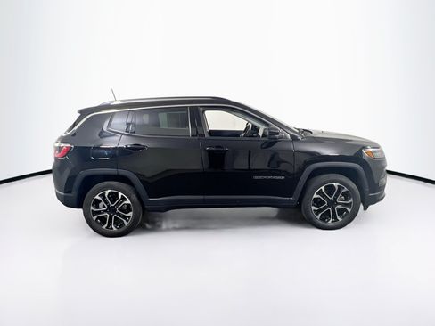 Used 2022 Jeep Compass Limited AWD/4WD image 4