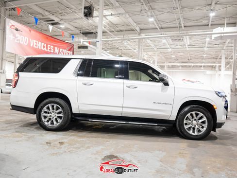 Used 2021 Chevrolet Suburban Premier image 8