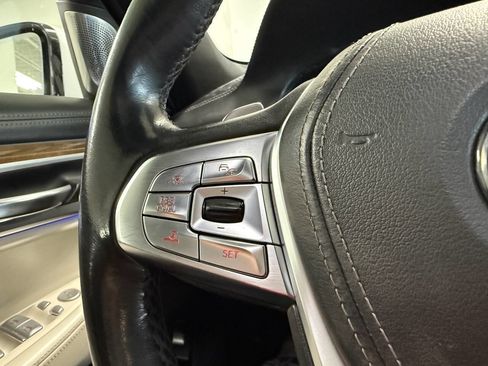 Used 2017 BMW 750i xDrive AWD/4WD image 18