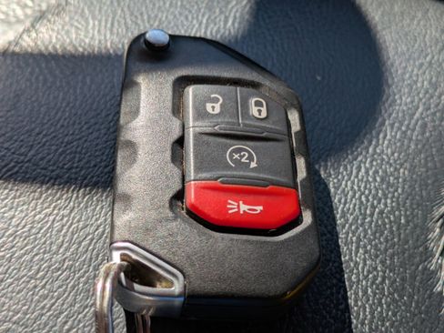 Used 2020 Jeep Gladiator Rubicon image 35