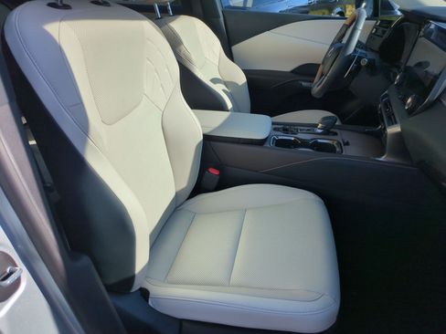 Used 2024 Lexus RX 350h w/ Accessory Package (Z1) AWD/4WD image 35