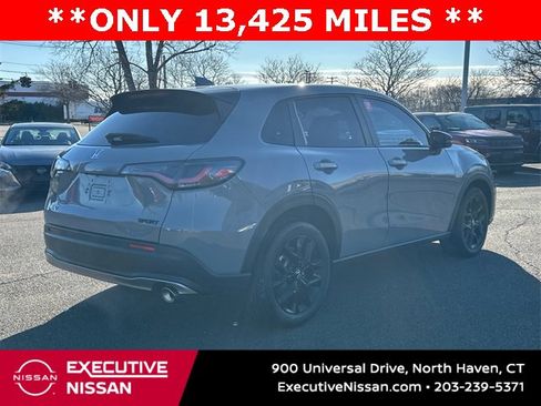 Used 2024 Honda HR-V Sport image 2
