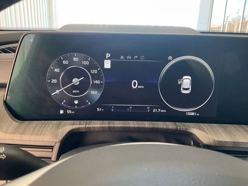 Used 2024 Kia Telluride SX image 11