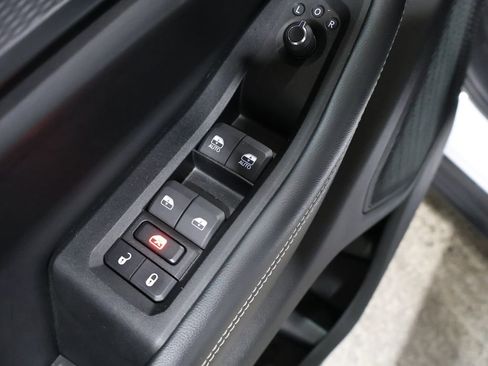 Used 2023 Jeep Grand Cherokee Altitude image 14