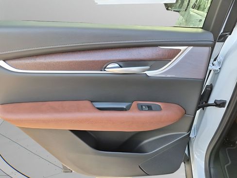 New 2026 Cadillac XT5 Premium Luxury w/ Driver Assist Package image 17