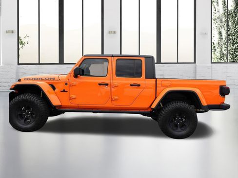 Used 2025 Jeep Gladiator Rubicon w/ Safety Group AWD/4WD image 2