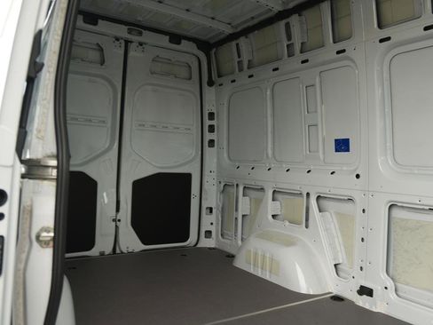 New 2025 Mercedes-Benz Sprinter 2500 image 10