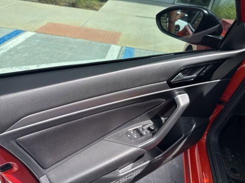 Used 2019 Volkswagen Jetta R-Line FWD image 17