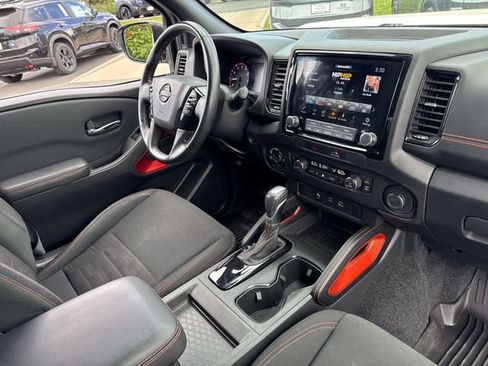 Used 2023 Nissan Frontier PRO-4X w/ Technology Package AWD/4WD image 27
