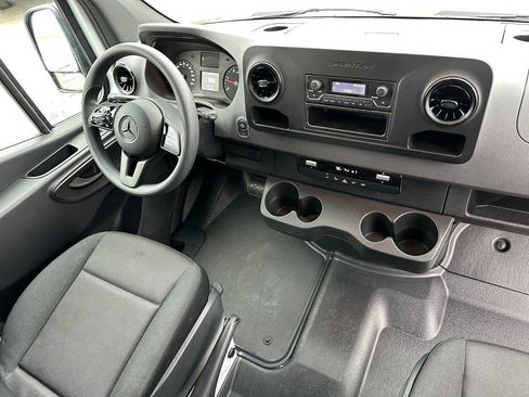 Used 2023 Mercedes-Benz Sprinter 3500 image 11