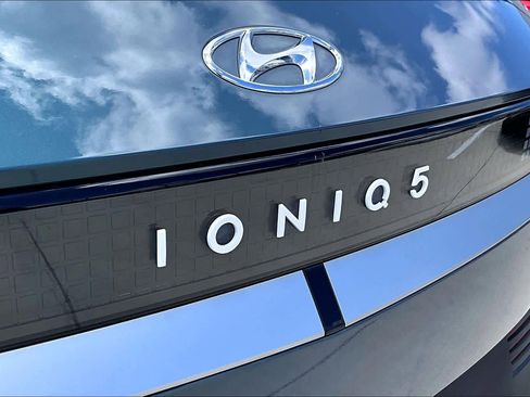 Used 2024 Hyundai Ioniq 5 SEL RWD image 28