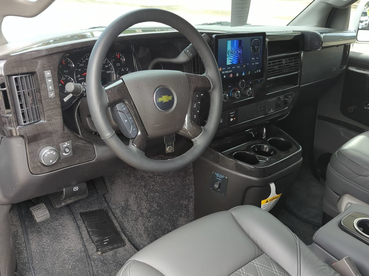 New 2026 Chevrolet Express 2500 Extended w/ Driver Convenience Package RWD image 10