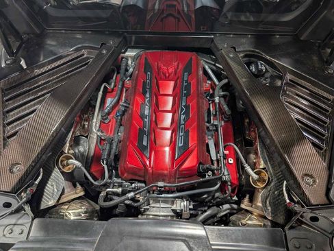 Used 2024 Chevrolet Corvette Stingray Premium Cpe w/ Z51 Performance Package RWD image 21