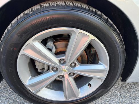 Used 2015 Chevrolet Cruze LT FWD image 21