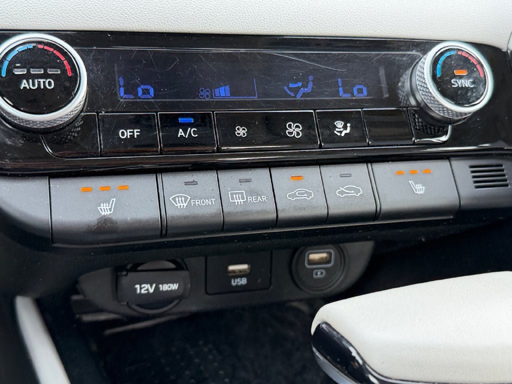 Used 2021 Hyundai Elantra Limited FWD image 33