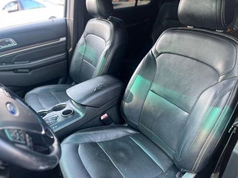 Used 2016 Ford Explorer Limited image 11