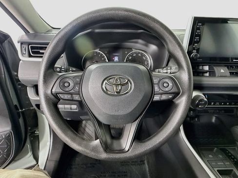 Certified 2021 Toyota RAV4 XLE w/ Convenience Package FWD image 13