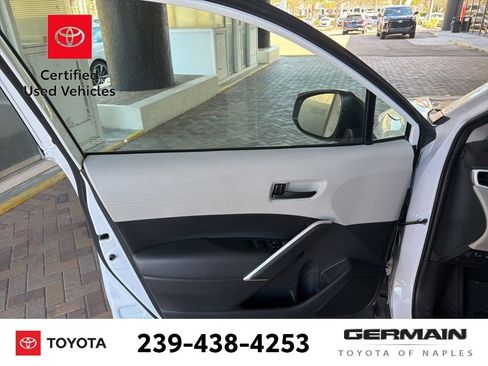 Used 2025 Toyota Corolla Cross L image 15