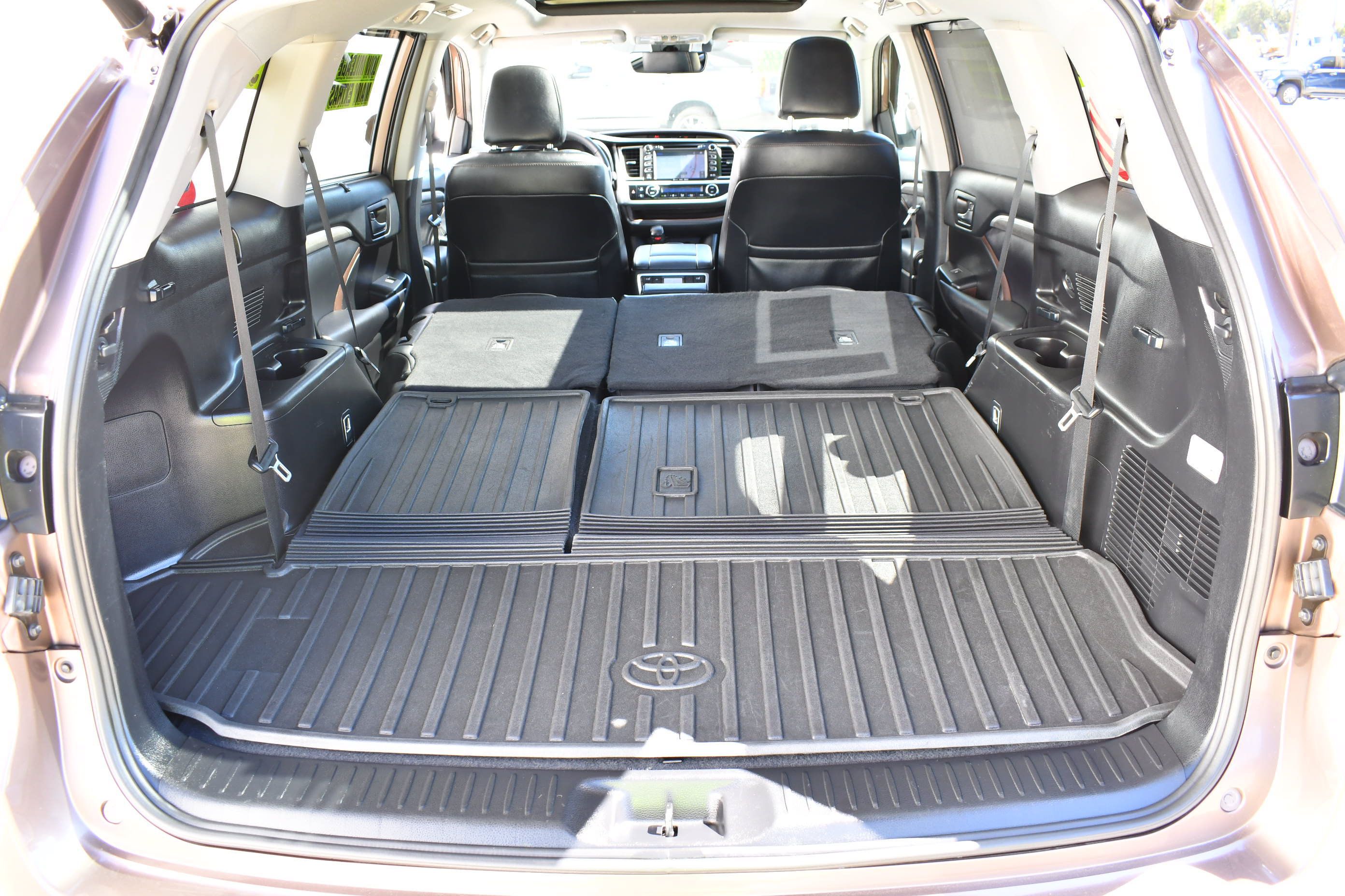 Used 2019 Toyota Highlander Limited Platinum AWD/4WD image 11
