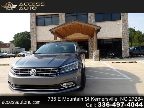 Used 2017 Volkswagen Passat 1.8T SEL Premium image 1