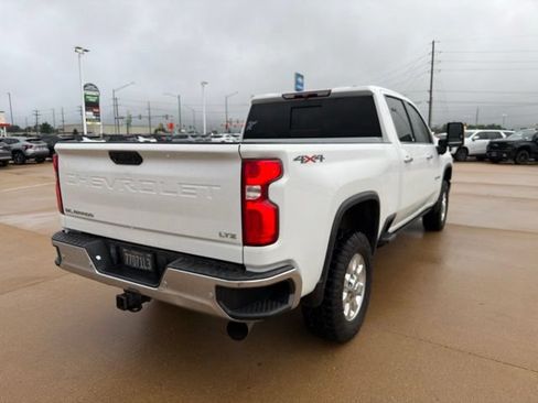 Used 2022 Chevrolet Silverado 2500 LTZ w/ LTZ Plus Package AWD/4WD image 5