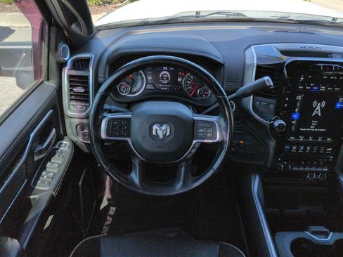 Used 2020 RAM 2500 Laramie AWD/4WD image 16