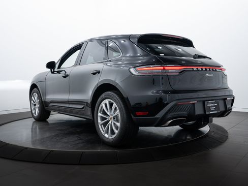 New 2025 Porsche Macan image 3