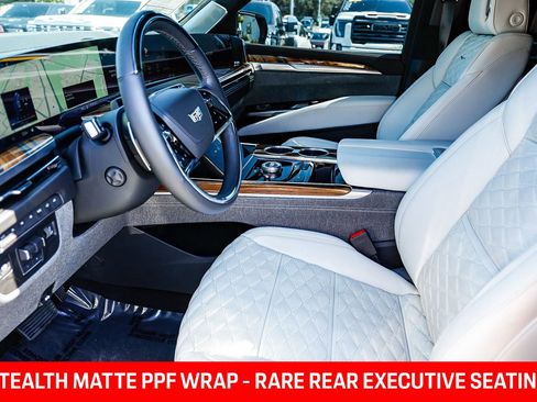 Used 2025 Cadillac Escalade Sport Platinum AWD/4WD image 20