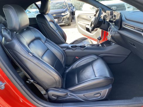 Used 2024 Ford Mustang Premium image 21