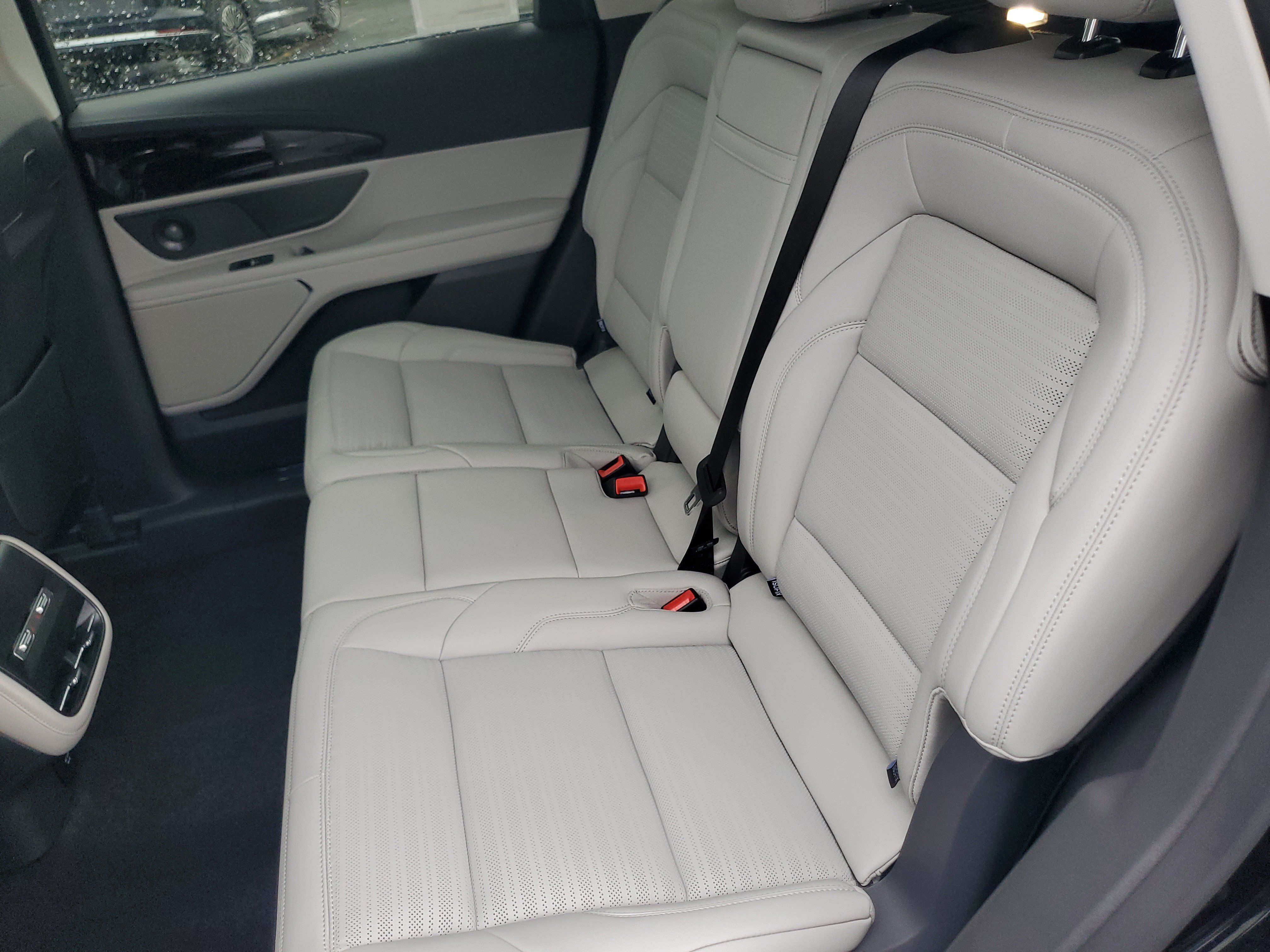 New 2026 Lincoln Nautilus Reserve w/ Jet Appearance Package AWD/4WD image 32