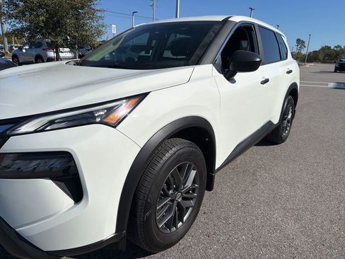 Certified 2025 Nissan Rogue S image 5