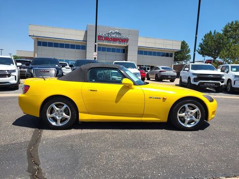 Used 2001 Honda S2000 image 3