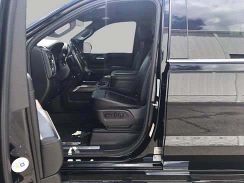 Used 2021 Chevrolet Silverado 1500 High Country w/ Technology Package AWD/4WD image 9