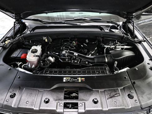 Used 2024 Jeep Grand Cherokee Laredo X w/ Luxury Tech Group I image 16