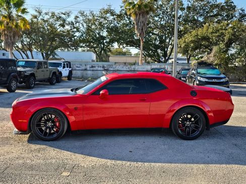 Used 2018 Dodge Challenger SRT Hellcat image 3