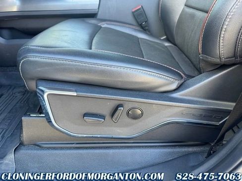 Used 2023 Ford F450 Lariat image 25