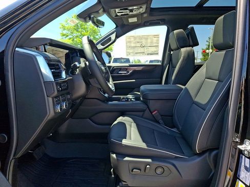 New 2026 GMC Yukon Elevation w/ Elevation Premium Package AWD/4WD image 10