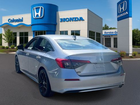 Used 2023 Honda Civic Sport image 4