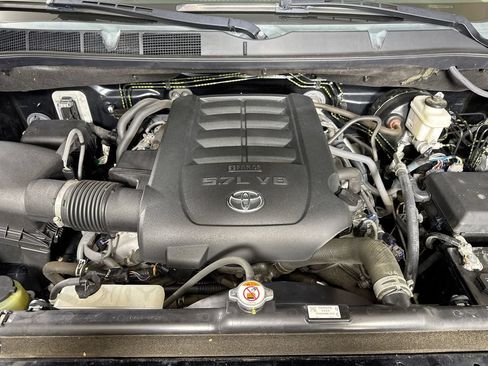 Used 2019 Toyota Tundra TRD Pro AWD/4WD image 32