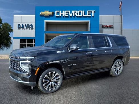 New 2026 Chevrolet Suburban High Country AWD/4WD image 7