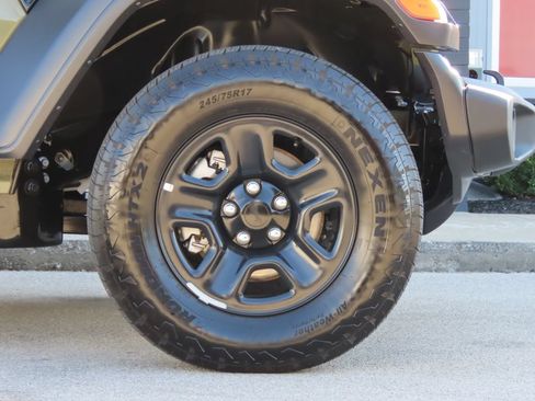 Used 2026 Jeep Wrangler Unlimited Sport AWD/4WD image 14