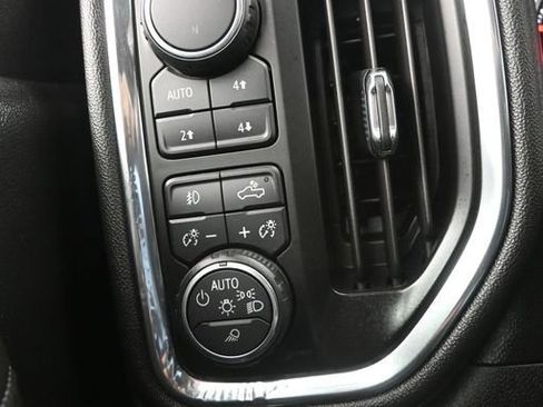 Used 2019 Chevrolet Silverado 1500 LTZ w/ LTZ Premium Package AWD/4WD image 14