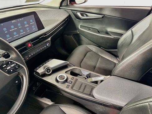 Used 2023 Kia EV6 Wind w/ Wind Technology Package AWD/4WD image 24