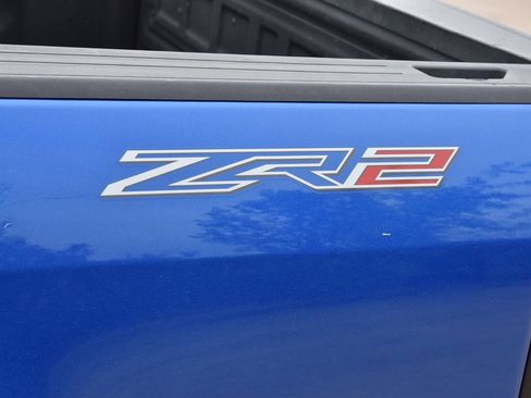 Used 2019 Chevrolet Colorado ZR2 image 10