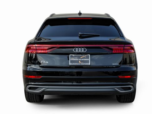 Used 2021 Audi Q8 Premium w/ Convenience Package image 9