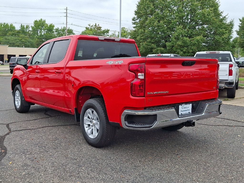 Used 2025 Chevrolet Silverado 1500 LT AWD/4WD image 31