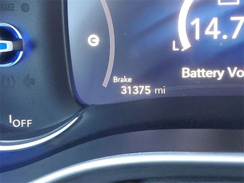 Used 2022 Chrysler Pacifica Touring-L image 23